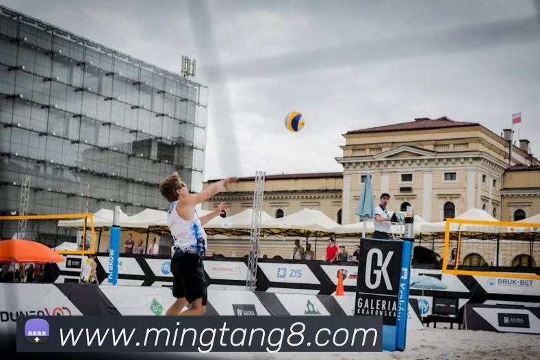 德国足球世界杯经典战役盘点 德国队夺冠历程与战术变化解析